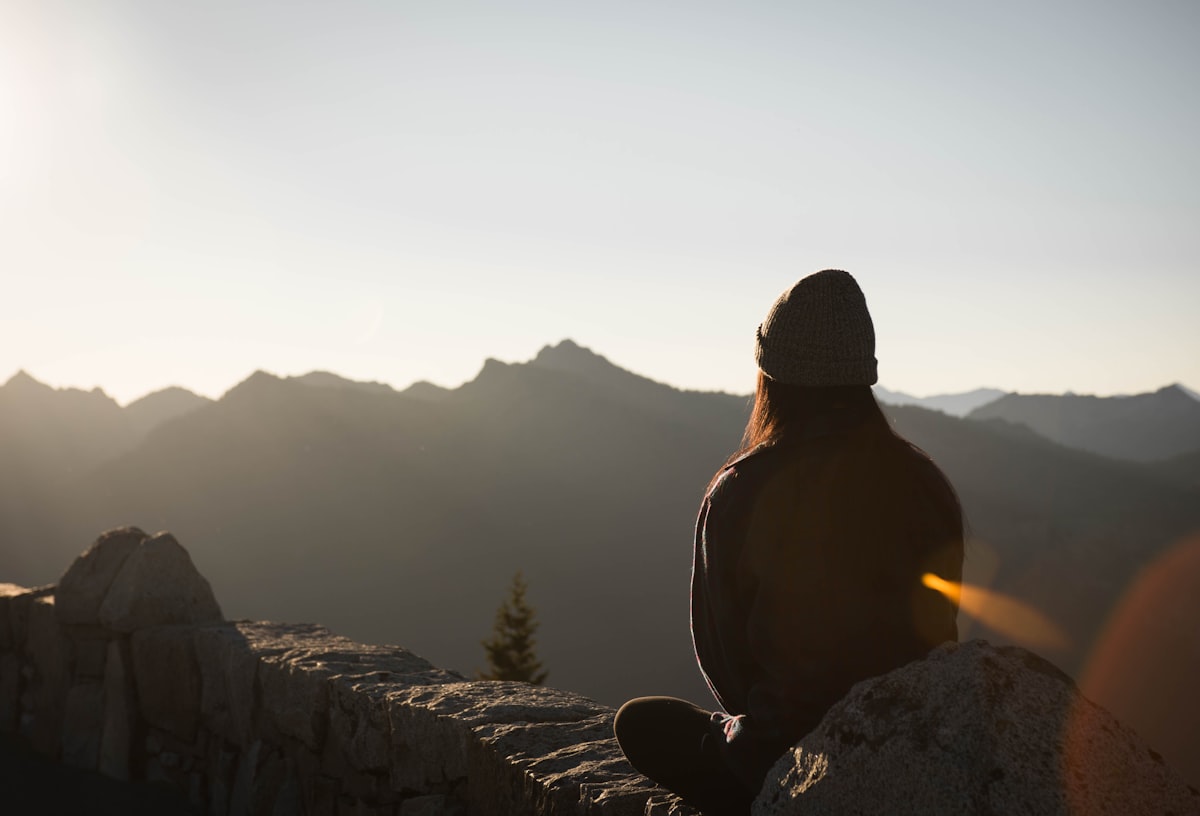 Mindfulness Foundations: 7 Days to Calm